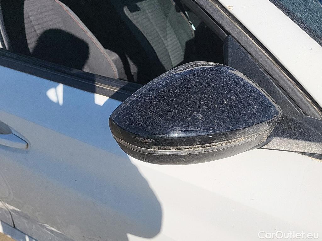  Peugeot  208 PEUGEOT  / 2019 / 5P / berlina con portón BlueHDi 73kW (100CV) Active Pack (AC) #27