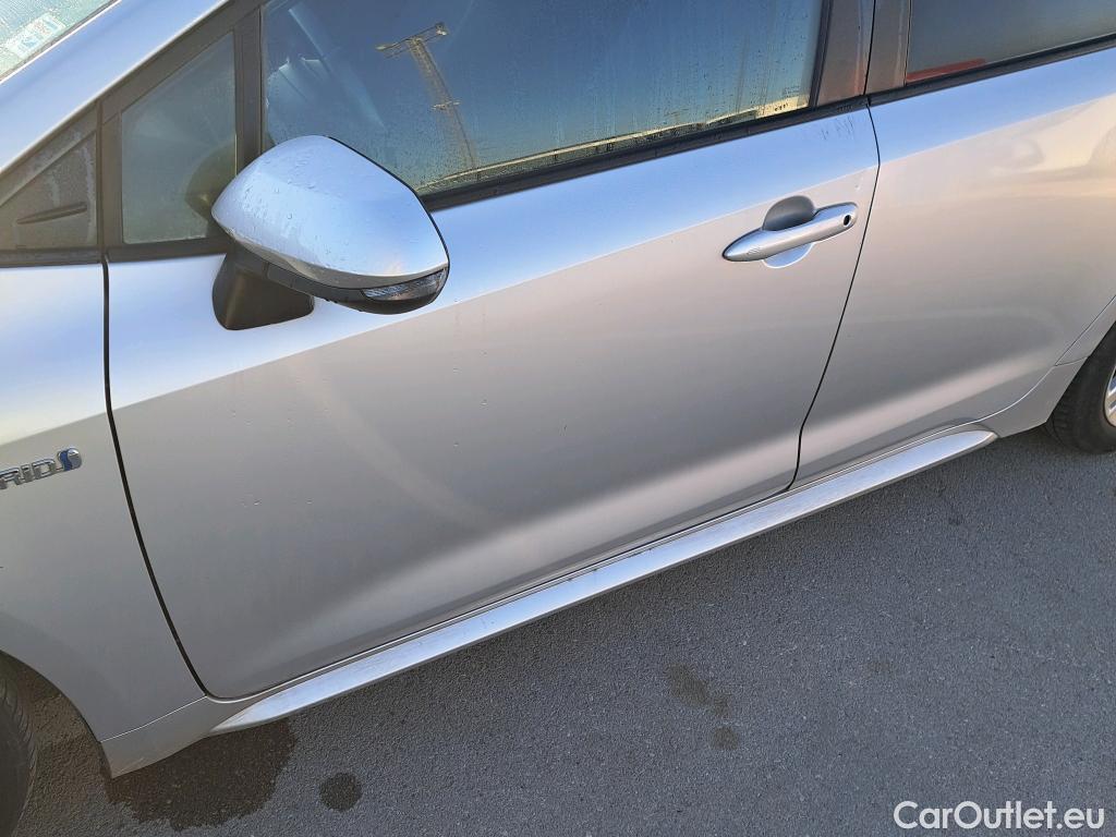  Toyota  Corolla TOYOTA  / 2019 / 5P / familiar 1.8 125H ACTIVE TECH E-CVT TOU SPORT #9