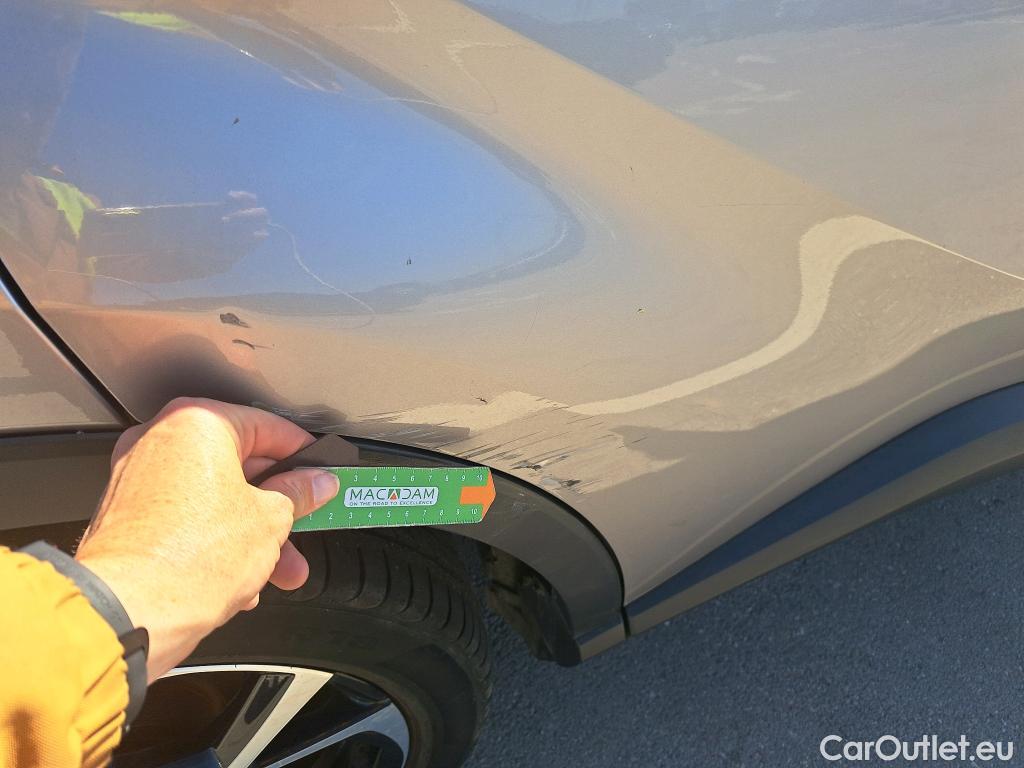  Toyota  C-HR TOYOTA  / 2016 / 5P / todoterreno 1.8 125H Advance (CX) #5