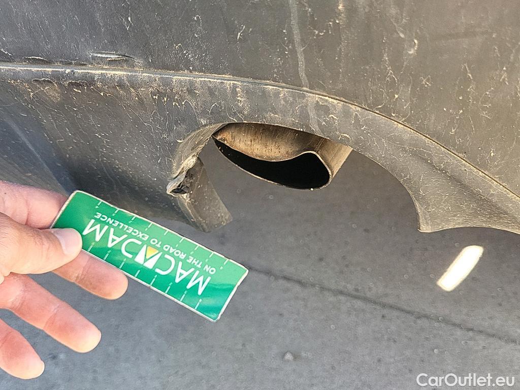  Peugeot  208 PEUGEOT  / 2019 / 5P / berlina con portón BlueHDi 73kW (100CV) Active Pack (AC) #6