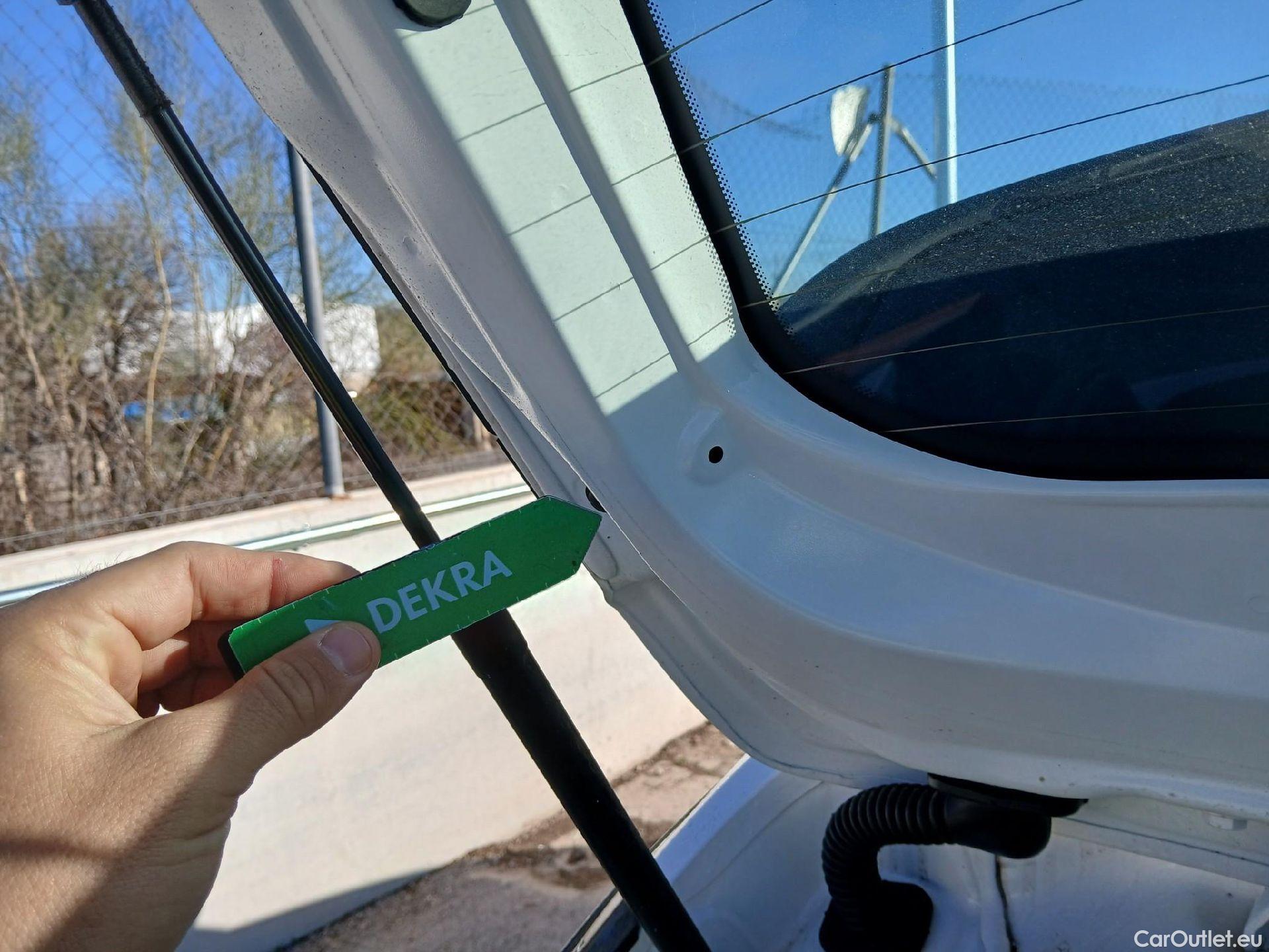  Opel  Corsa OPEL  1.2T XHL 74kW (100CV) Elegance #8