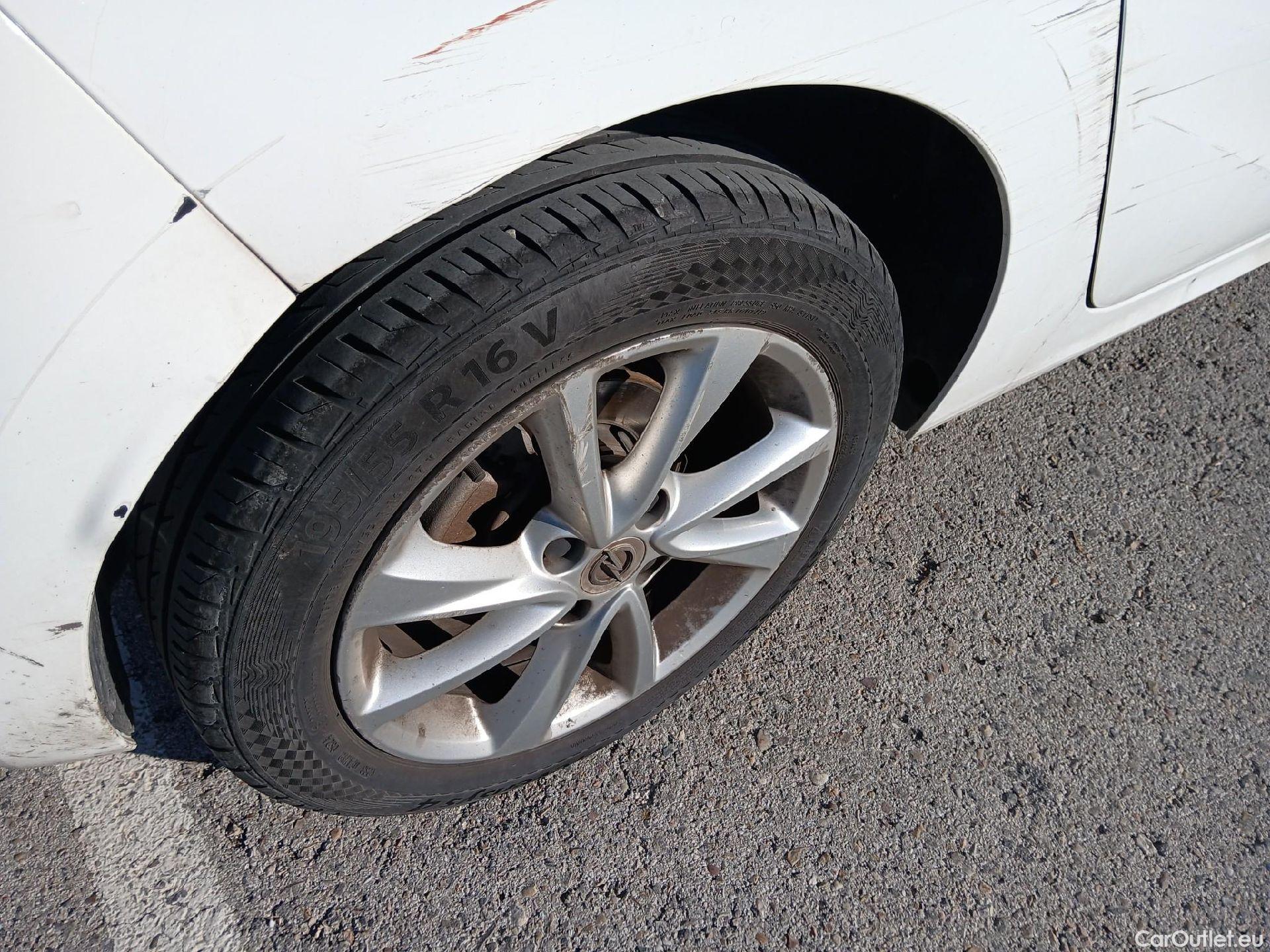  Opel  Corsa OPEL  1.2T XHL 74kW (100CV) Elegance #38