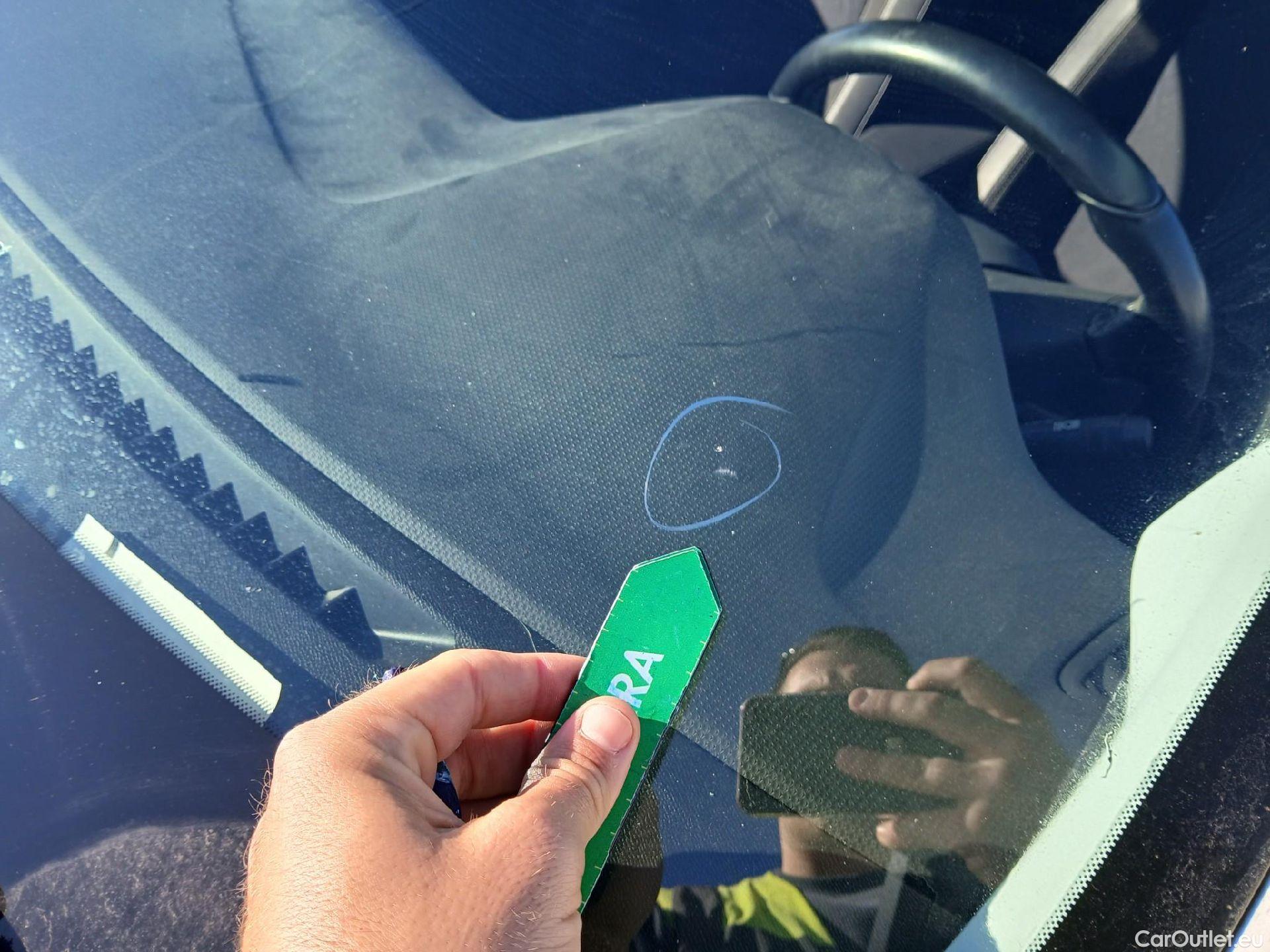  Opel  Corsa OPEL  1.2T XHL 74kW (100CV) Elegance #17