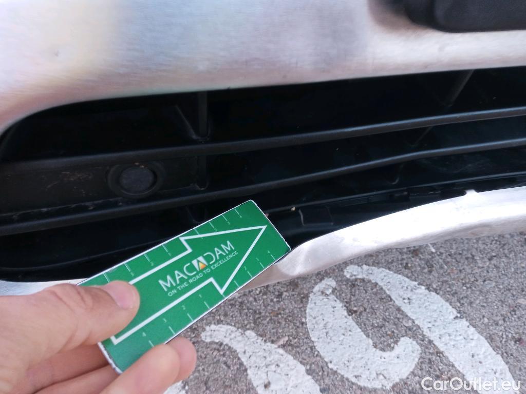  Volvo  XC 40 VOLVO XC40 todoterreno 1.5 T5 Twin Recharge R-Design Auto 180 CV 10 kWh #19