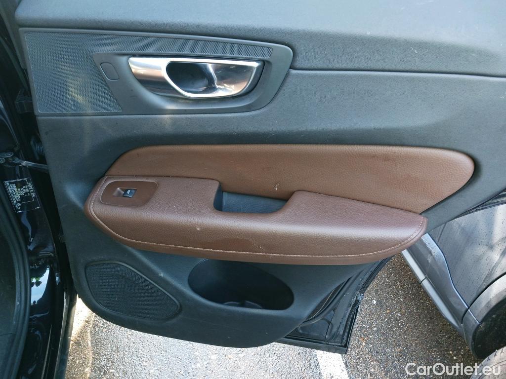  Volvo  XC60 VOLVO  todoterreno 2.0 B4 D AWD Inscription Auto 200 CV  #11