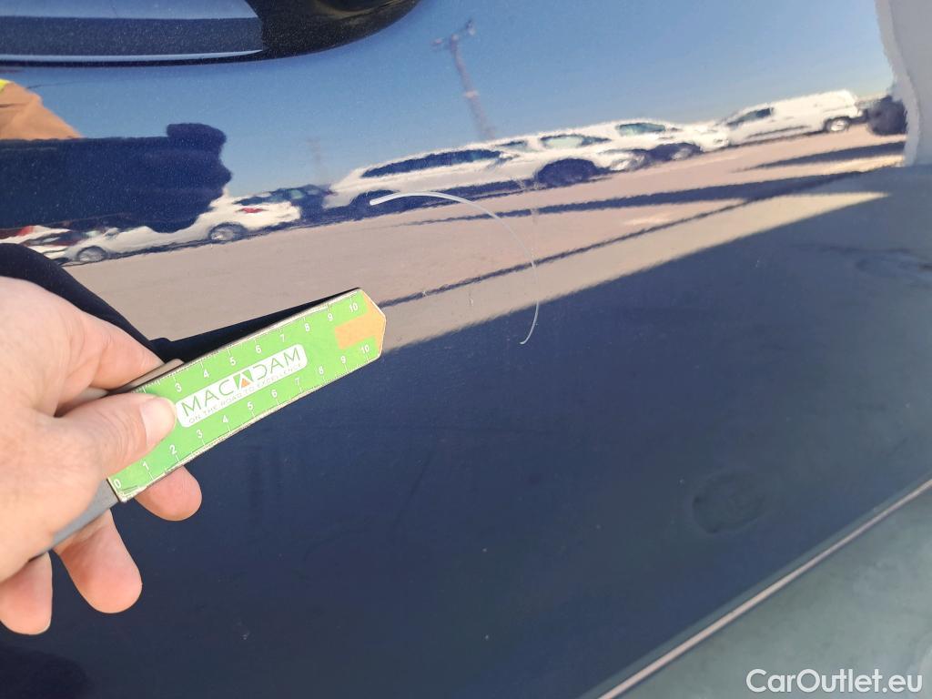  Volkswagen  Golf  VOLKSWAGEN / 2020 / 5P / berlina con portón 2.0 TDI 85kW (115CV) (AC3) #9