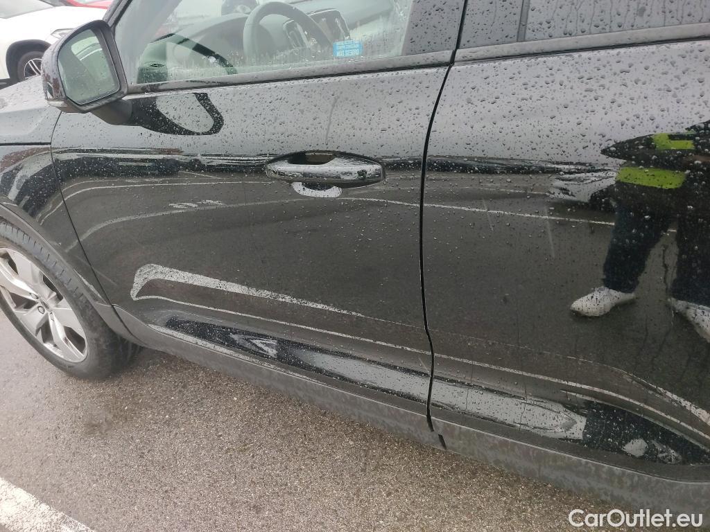  Volvo  XC 40 VOLVO XC40 / 2017 / 5P / todoterreno 1.5 T3 Momentum Pro Auto #7