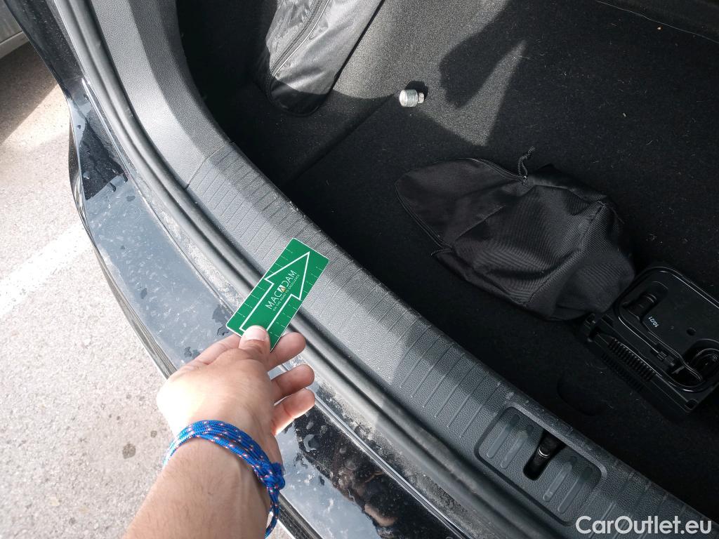  Volkswagen  Tiguan VOLKSWAGEN  / 2020 / 5P / todoterreno Life 2.0 TDI 110kW (150CV) DSG (AC2) #10