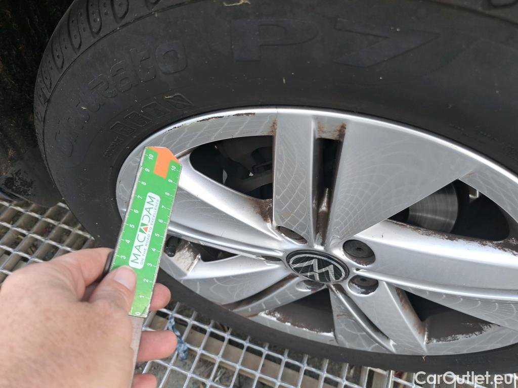  Volkswagen  Golf  VOLKSWAGEN / 2020 / 5P / berlina con portón 2.0 TDI 85kW (115CV) (AC3) #30