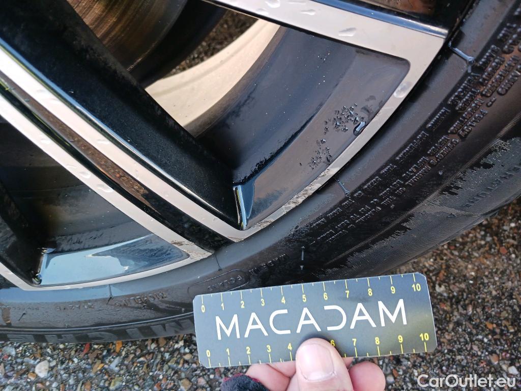  Volvo  XC60 VOLVO  todoterreno 2.0 B4 D AWD Inscription Auto 200 CV  #4