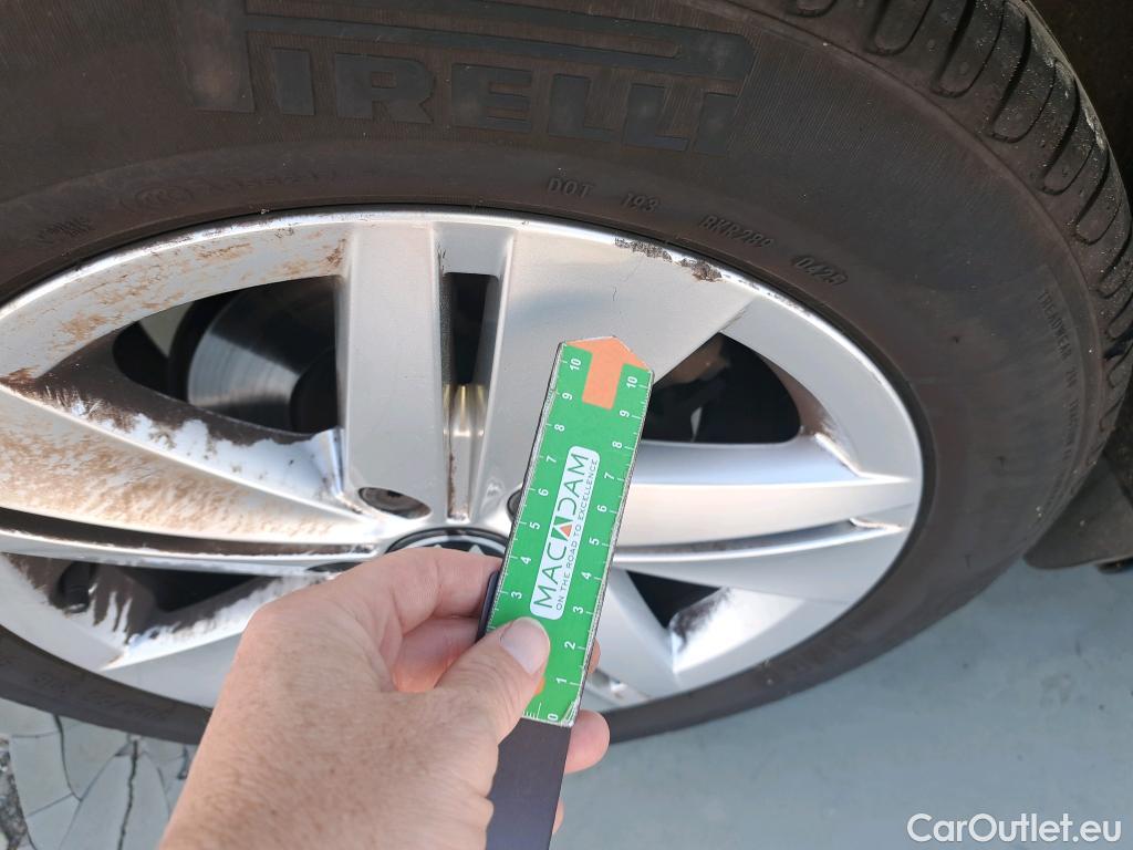  Volkswagen  Golf  VOLKSWAGEN / 2020 / 5P / berlina con portón 2.0 TDI 85kW (115CV) (AC3) #17