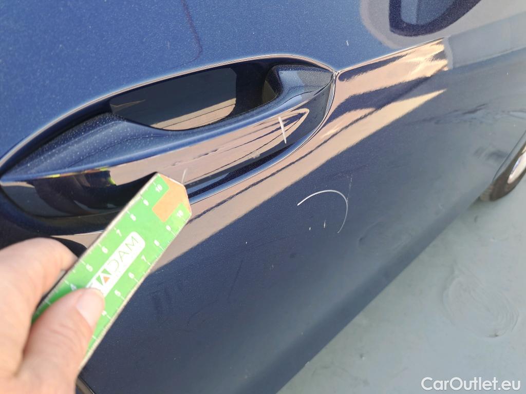  Volkswagen  Golf  VOLKSWAGEN / 2020 / 5P / berlina con portón 2.0 TDI 85kW (115CV) (AC3) #26