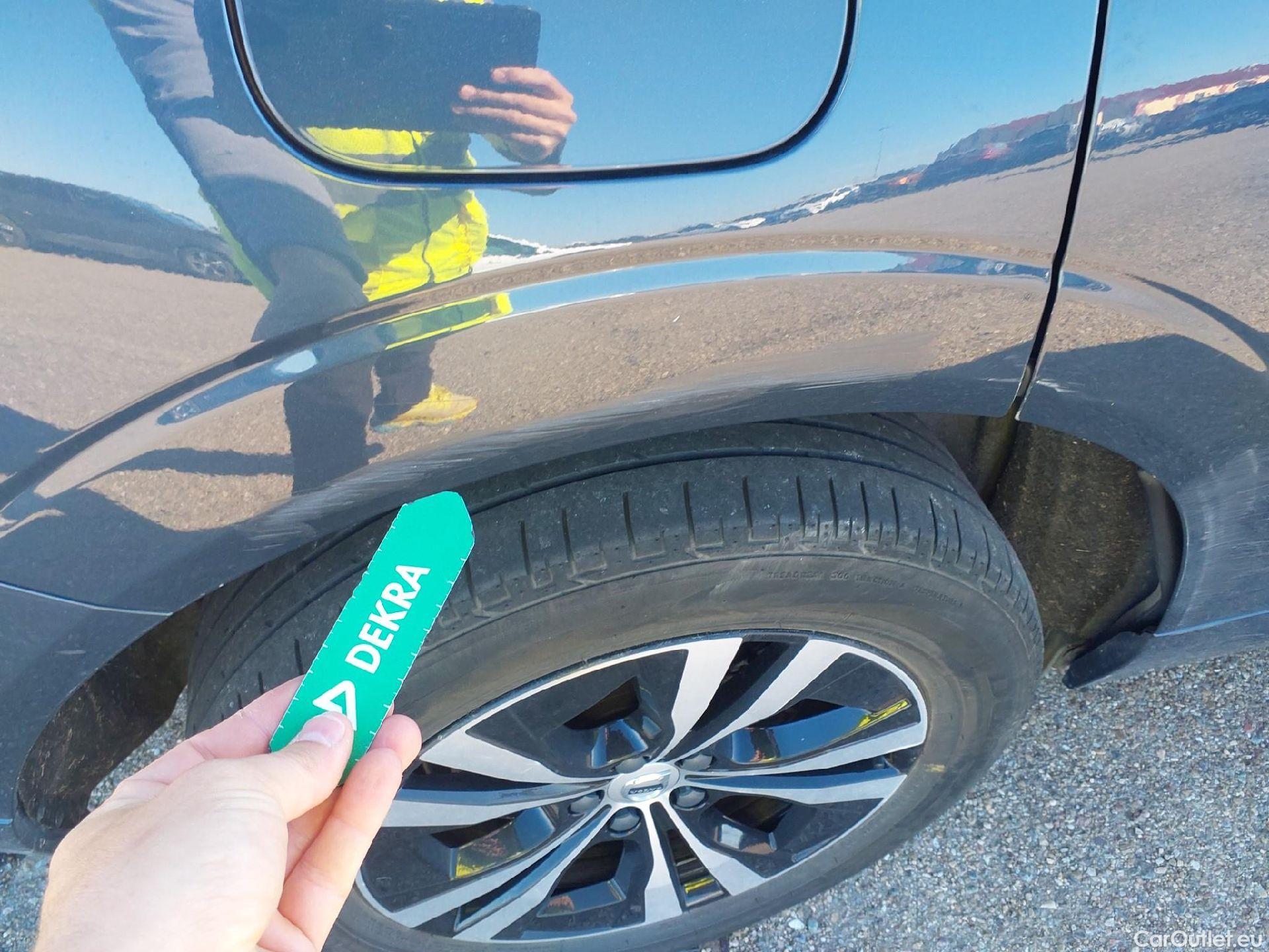  Volvo  XC60 VOLVO  todoterreno 2.0 T6 AWD Recharge Inscription Exp Auto 350 CV 18 kWh #14