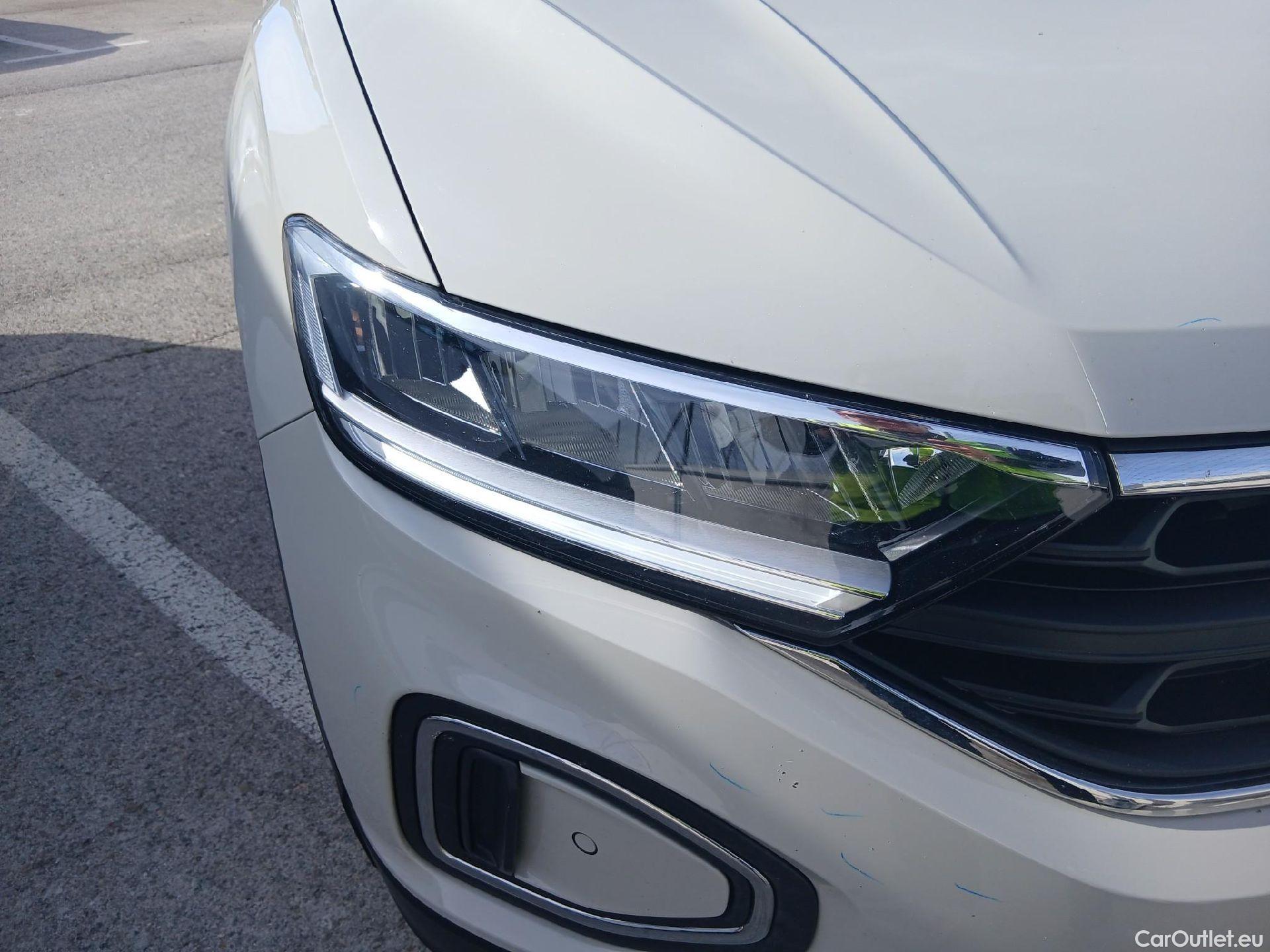  Volkswagen  T-ROC VOLKSWAGEN  / 2021 / 5P / todoterreno Life 1.5 TSI 110kW (150CV) DSG #41