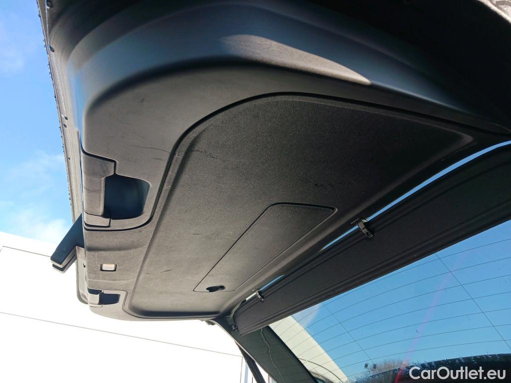  Volvo  XC60 VOLVO  todoterreno 2.0 B4 D AWD Inscription Auto 200 CV  #9