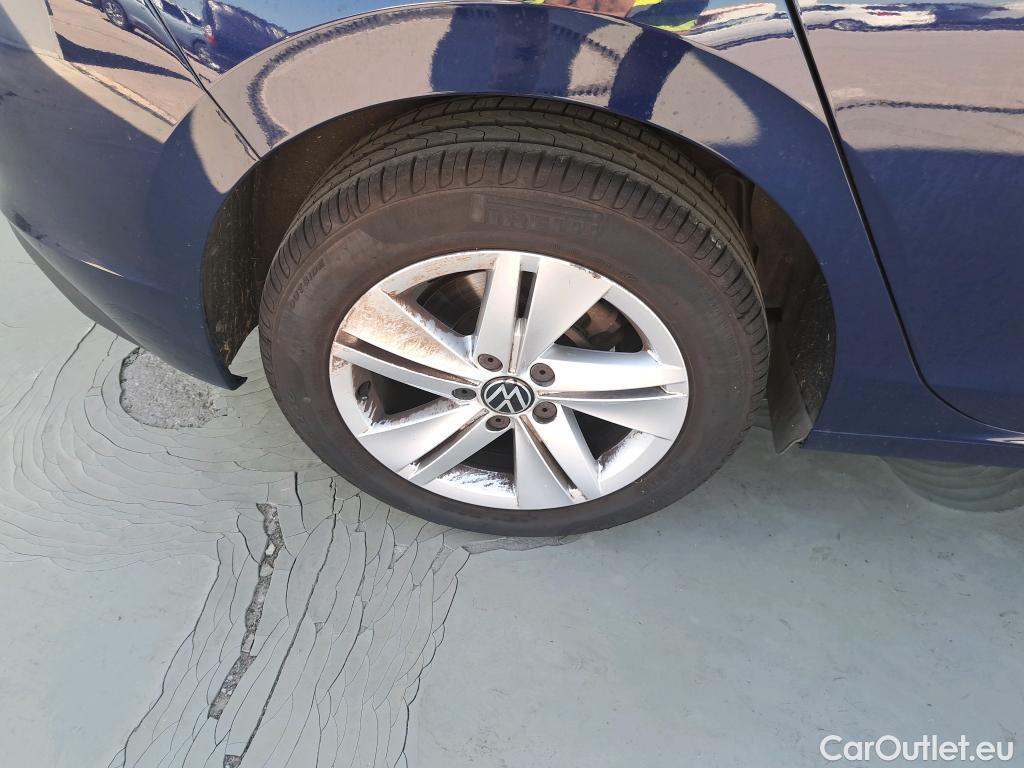  Volkswagen  Golf  VOLKSWAGEN / 2020 / 5P / berlina con portón 2.0 TDI 85kW (115CV) (AC3) #16