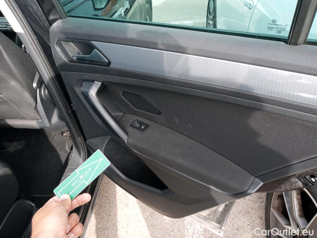  Volkswagen  Tiguan VOLKSWAGEN  / 2020 / 5P / todoterreno Life 2.0 TDI 110kW (150CV) DSG (AC2) #12