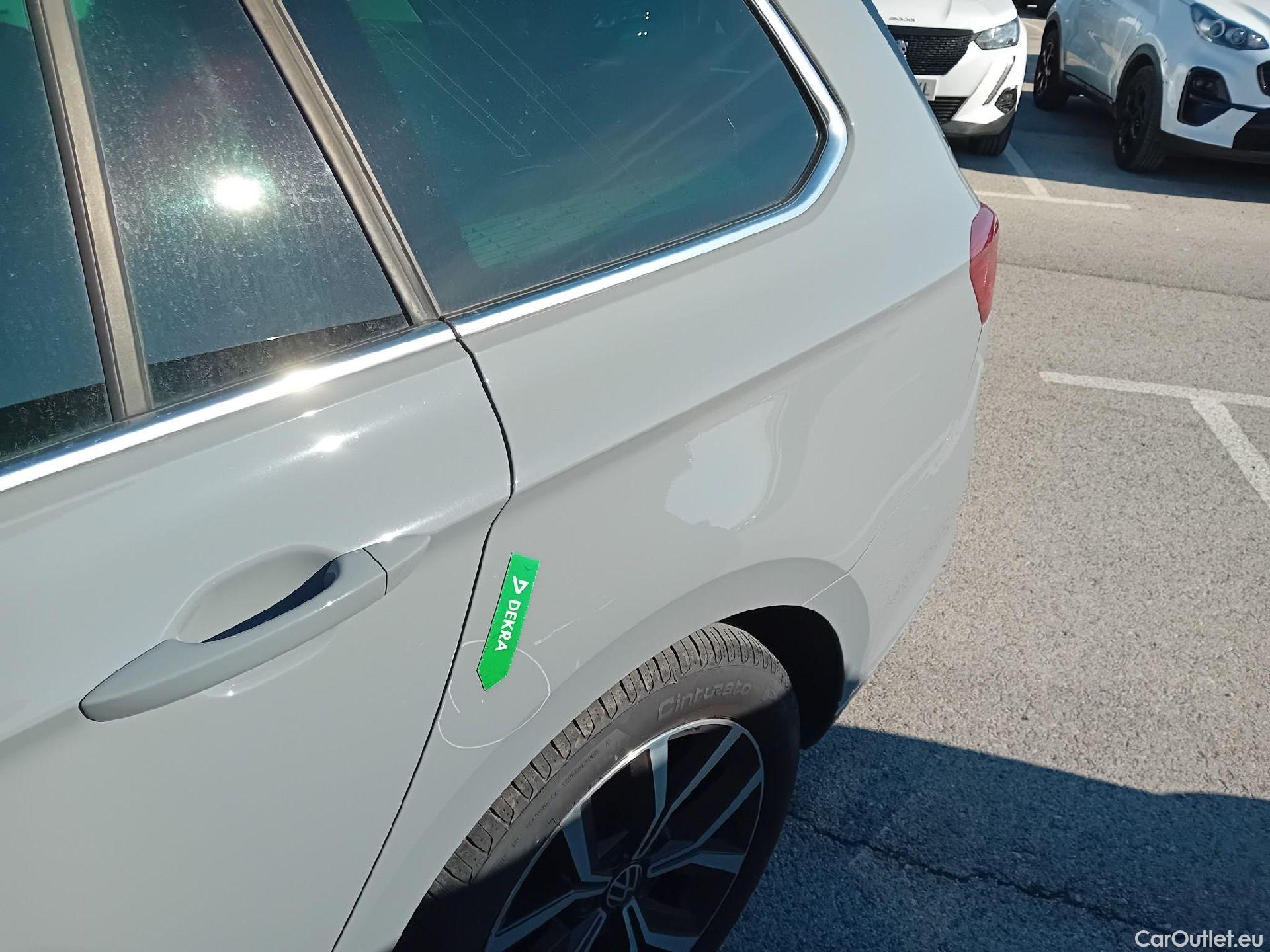  Volkswagen  Passat VOLKSWAGEN  / 2019 / 5P / familiar Variant Executive 2.0 TDI 110kW (150CV) #8