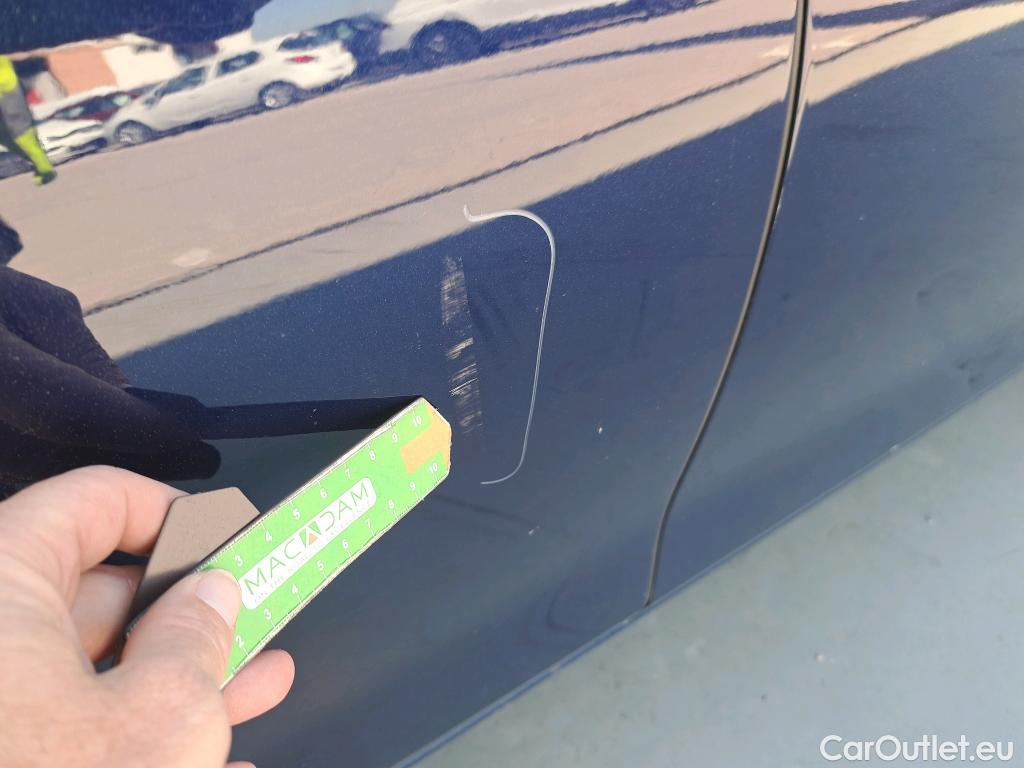  Volkswagen  Golf  VOLKSWAGEN / 2020 / 5P / berlina con portón 2.0 TDI 85kW (115CV) (AC3) #8