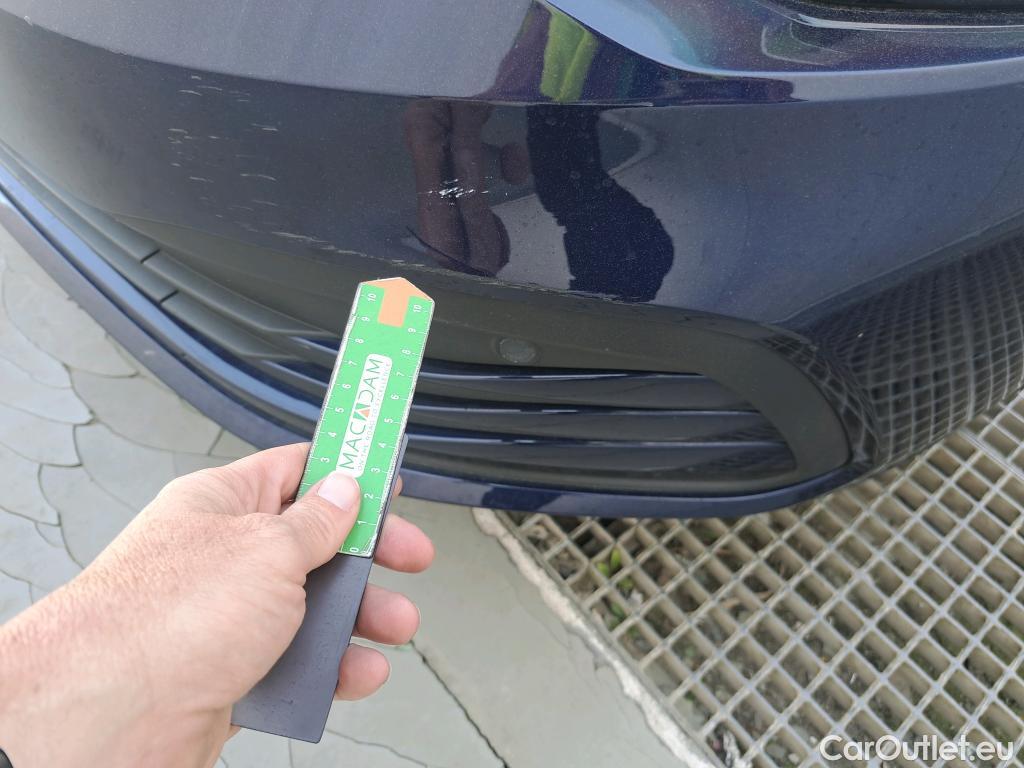  Volkswagen  Golf  VOLKSWAGEN / 2020 / 5P / berlina con portón 2.0 TDI 85kW (115CV) (AC3) #24