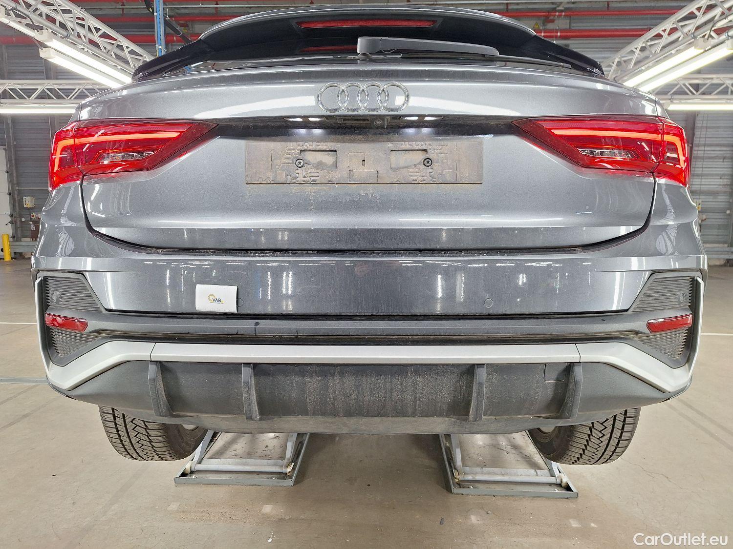  Audi  Q3 Audi,  SB '19 PHEV, Audi  Sportback 45 TFSI e S tronic S Line 5d #1