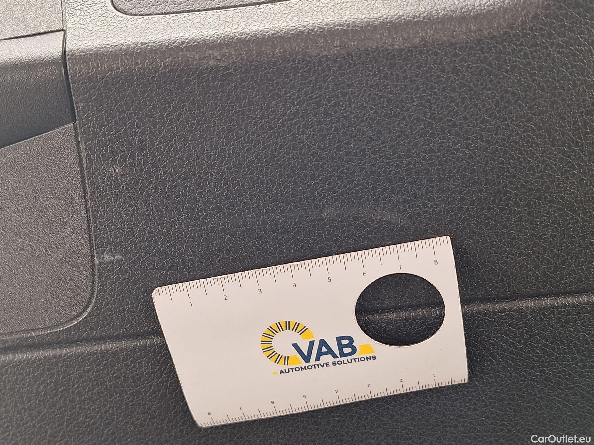  Mercedes  CLA-Klasse Mercedes, CLA-Class SB '19, Mercedes-Benz CLA Shooting Brake CLA 180 d Busines #34