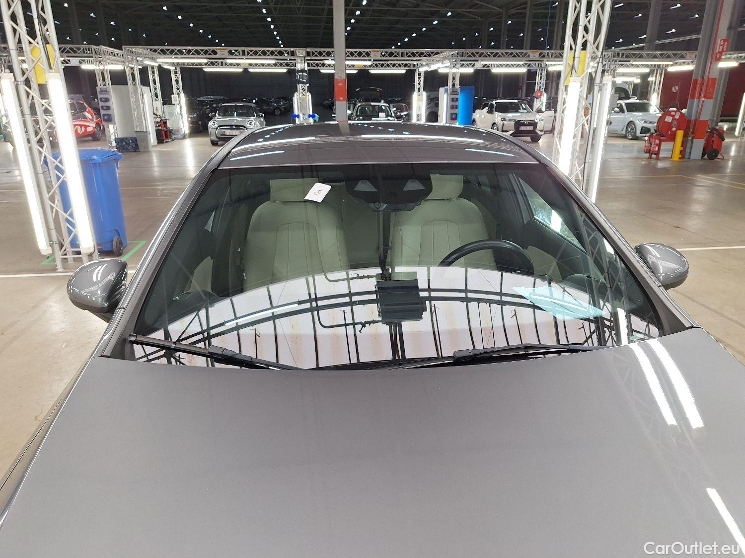  Mercedes  A-Klasse Mercedes, A-Class Berline '18, Mercedes-Benz  Limousine A 250e Business S #1