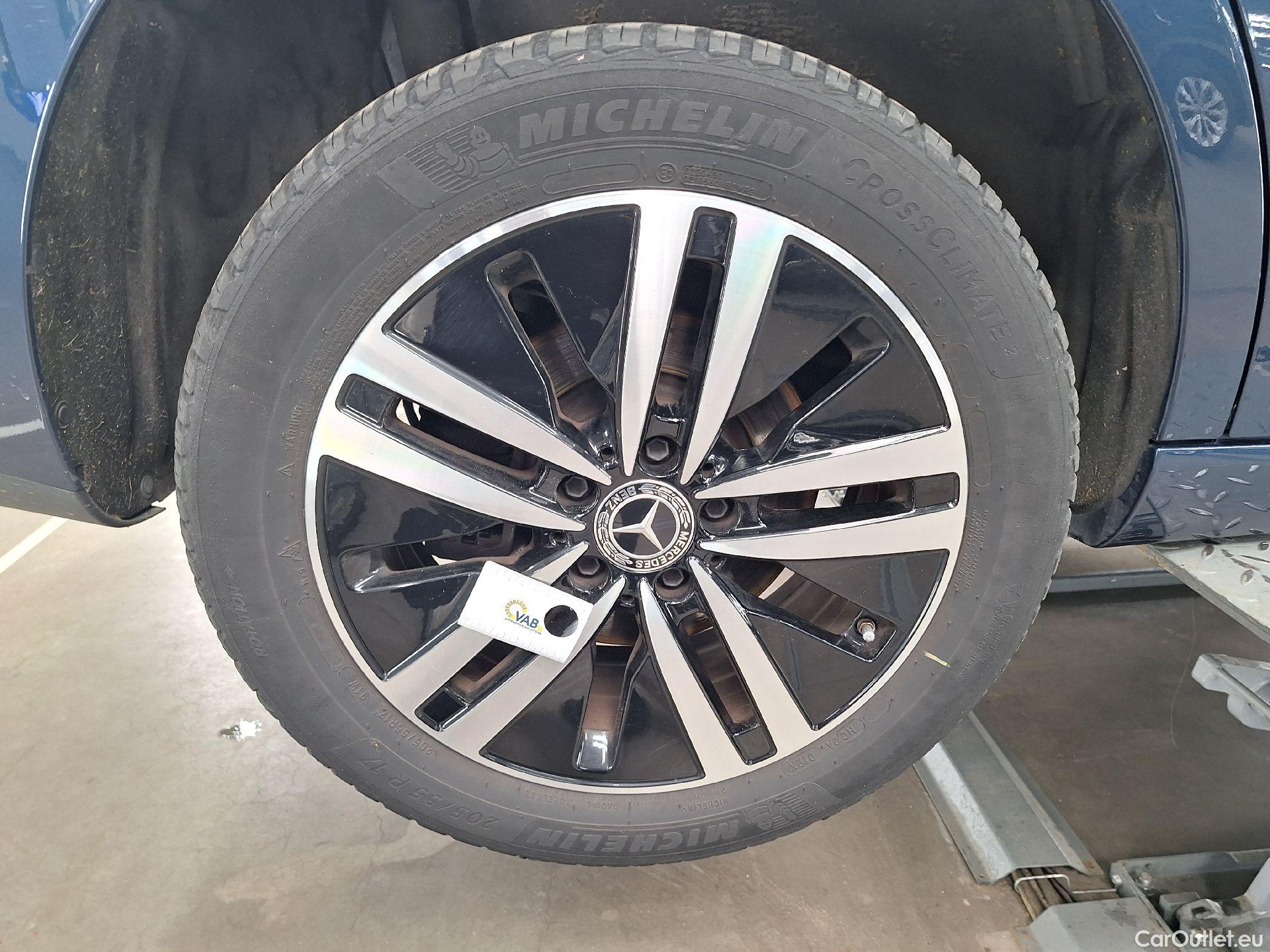  Mercedes  CLA-Klasse Mercedes, CLA-Class SB '19, Mercedes-Benz CLA Shooting Brake CLA 180 d Busines #51