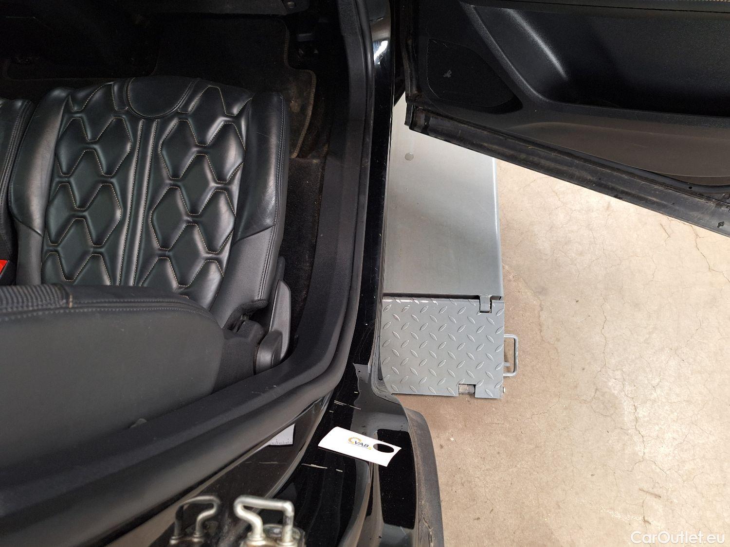  Peugeot  5008 Peugeot,  '16, Peugeot  1.5 BlueHDi 96kW S&S EAT8 GT Line 5d - NO COC #63