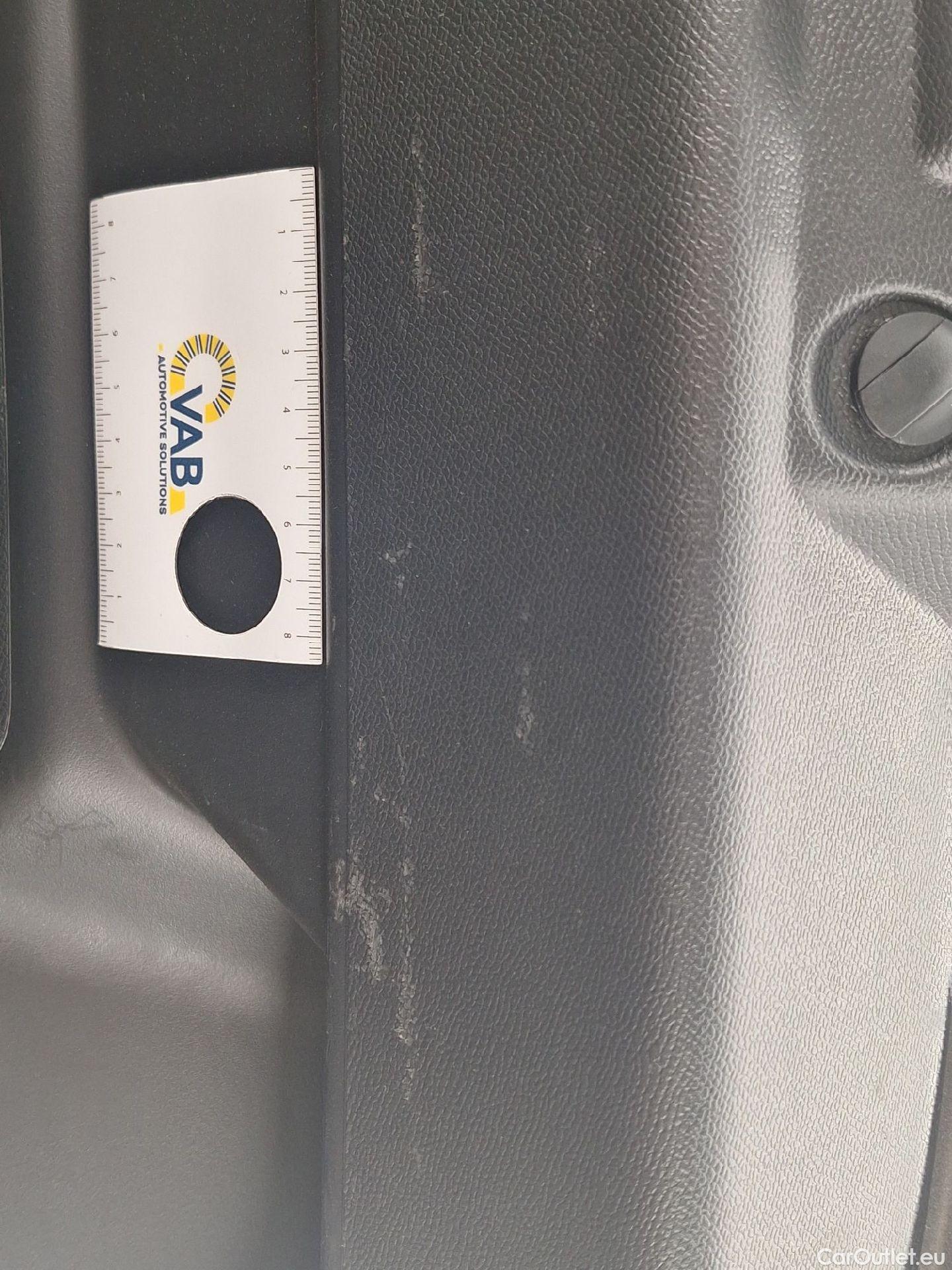  Peugeot  208 Peugeot,  '19, Peugeot  1.5 BlueHDi 100 MAN6 S&S GT 5d #78