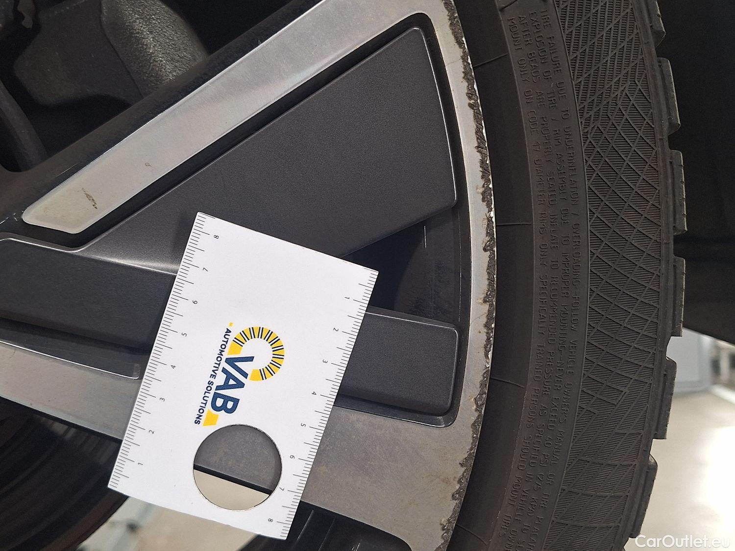  Peugeot  208 Peugeot,  '19, Peugeot  1.5 BlueHDi 100 MAN6 S&S GT 5d #7