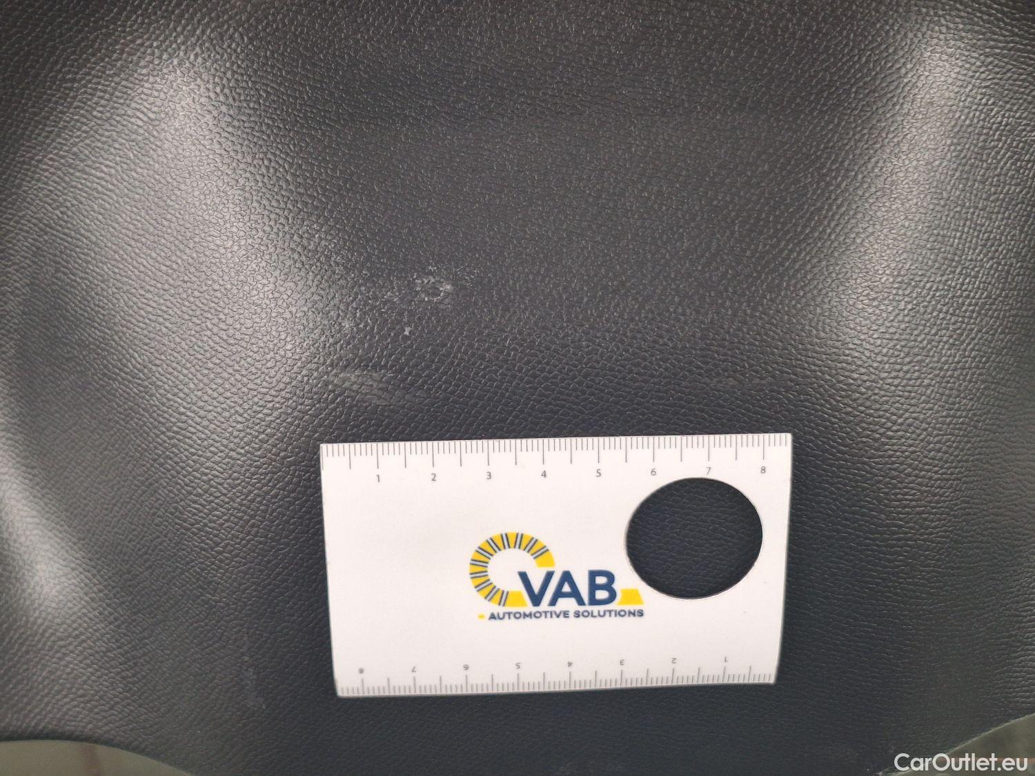  Peugeot  208 Peugeot,  '19, Peugeot  1.5 BlueHDi 100 MAN6 S&S GT 5d #77