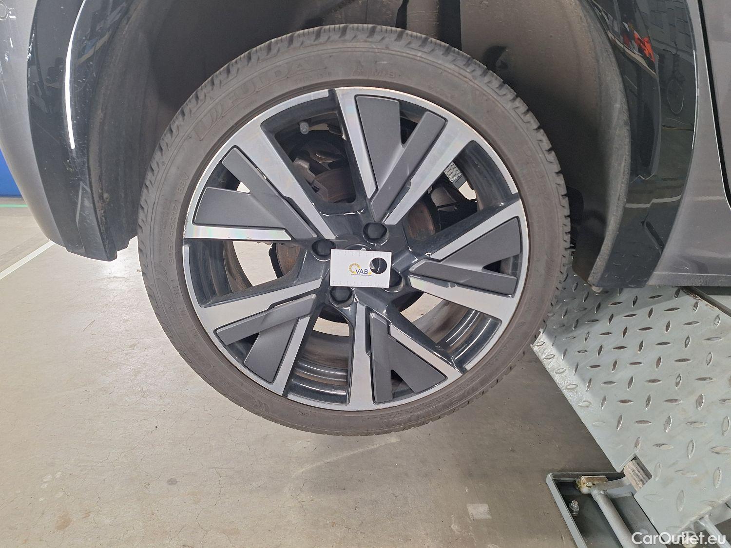  Peugeot  208 Peugeot,  '19, Peugeot  1.5 BlueHDi 100 MAN6 S&S GT 5d #63