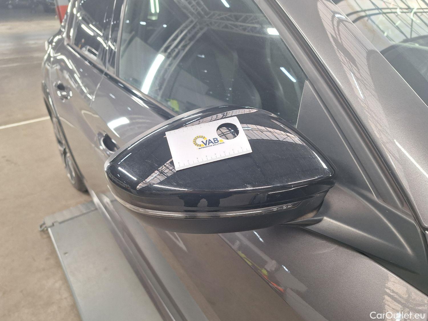  Peugeot  208 Peugeot,  '19, Peugeot  1.5 BlueHDi 100 MAN6 S&S GT 5d #24