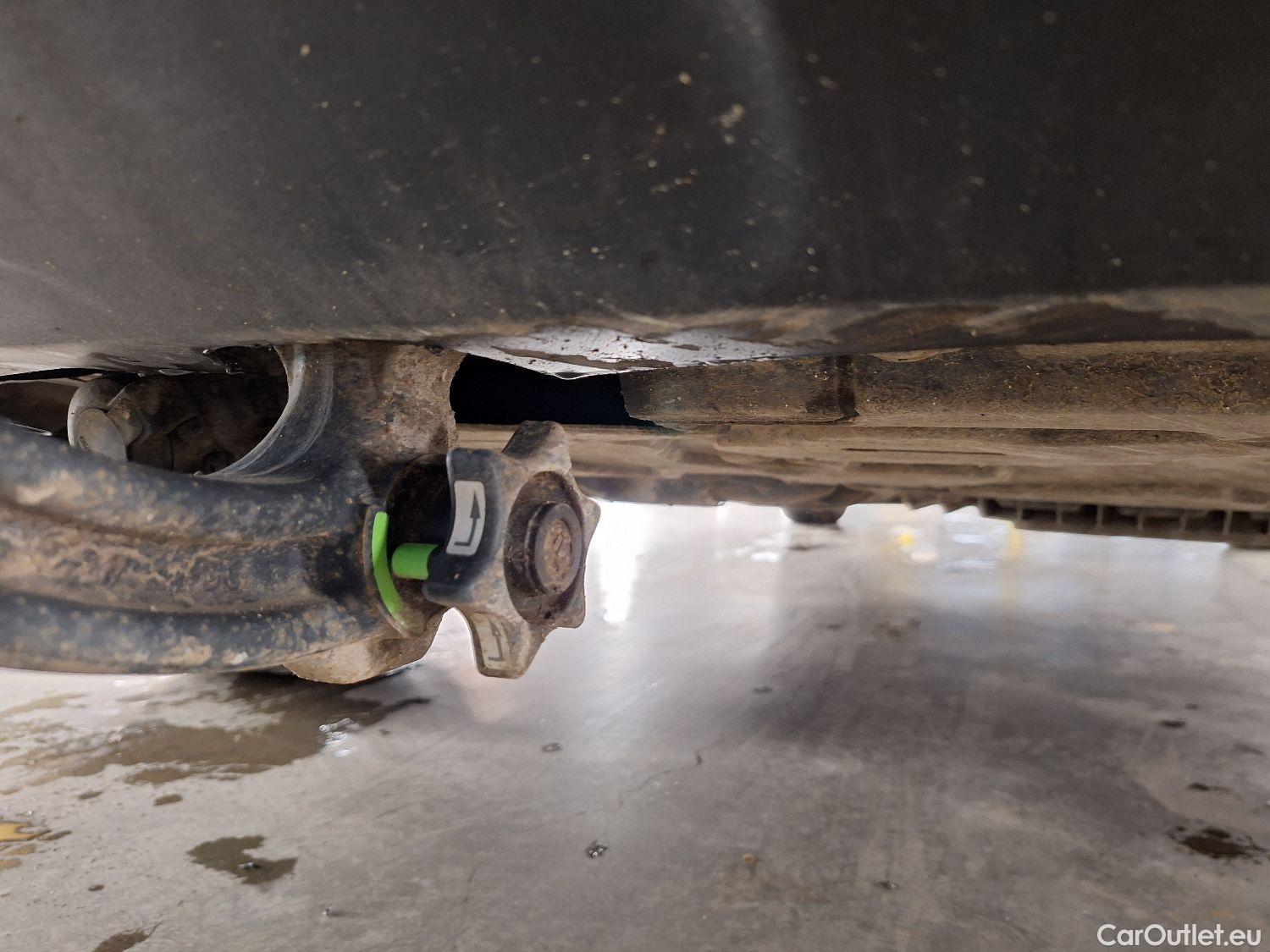  Peugeot  5008 Peugeot,  '16, Peugeot  1.5 BlueHDi 96kW S&S EAT8 GT Line 5d - NO COC #2