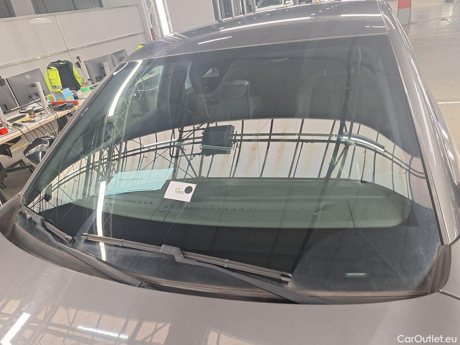  Peugeot  208 Peugeot,  '19, Peugeot  1.5 BlueHDi 100 MAN6 S&S GT 5d #11