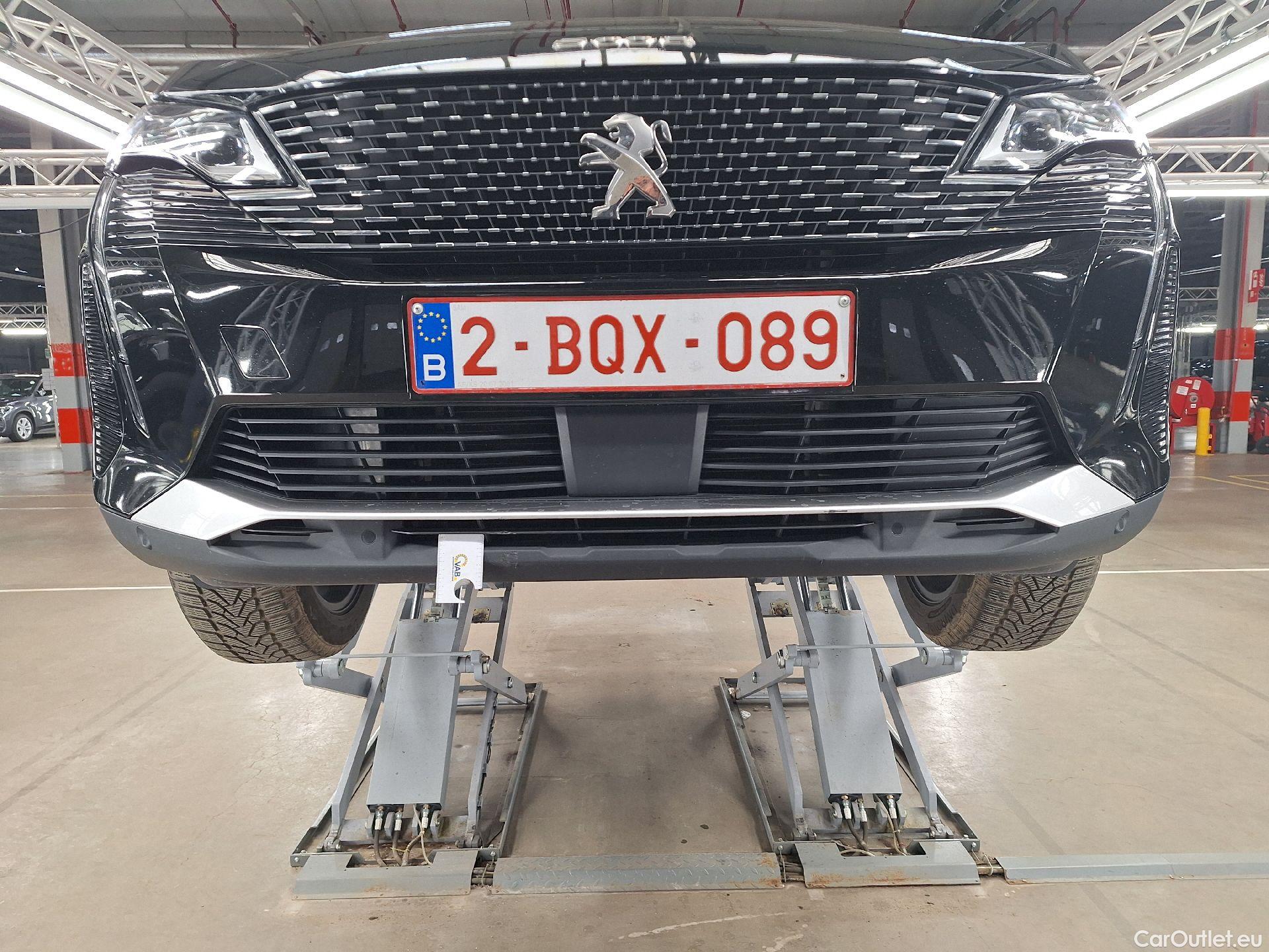  Peugeot  5008 Peugeot,  FL'20, Peugeot  1.5 BlueHDi 96kW S&S EAT8 GT 5d #31