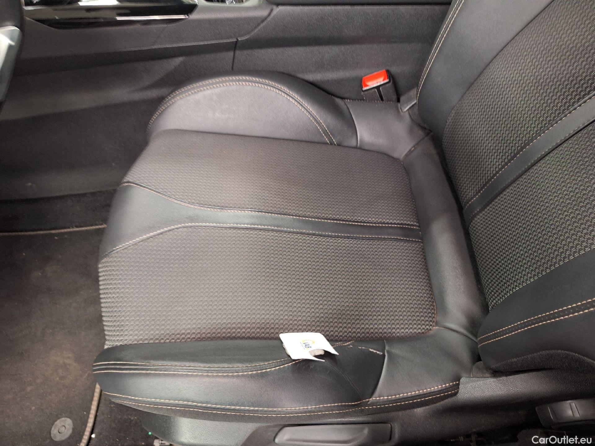  Peugeot  5008 Peugeot,  FL'20, Peugeot  1.5 BlueHDi 96kW S&S EAT8 GT 5d #34