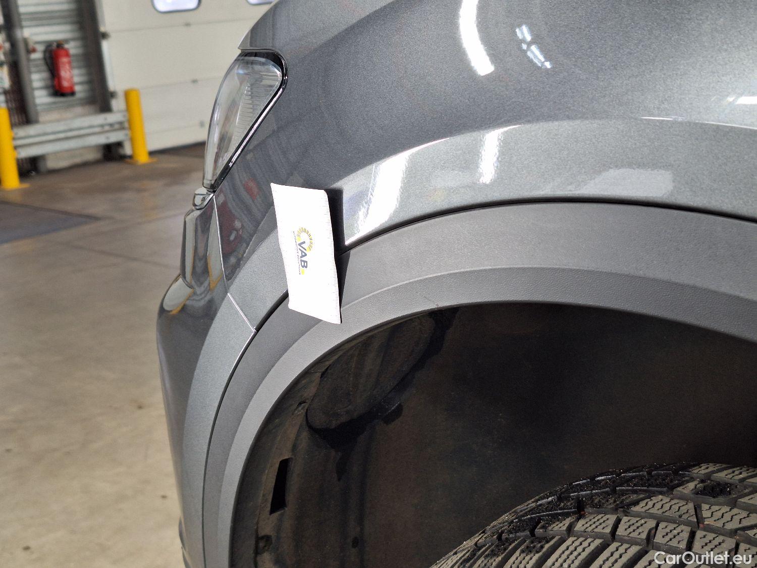  Volkswagen  T-ROC VW,  '17, Volkswagen  1.0 TSI Style 5d #22