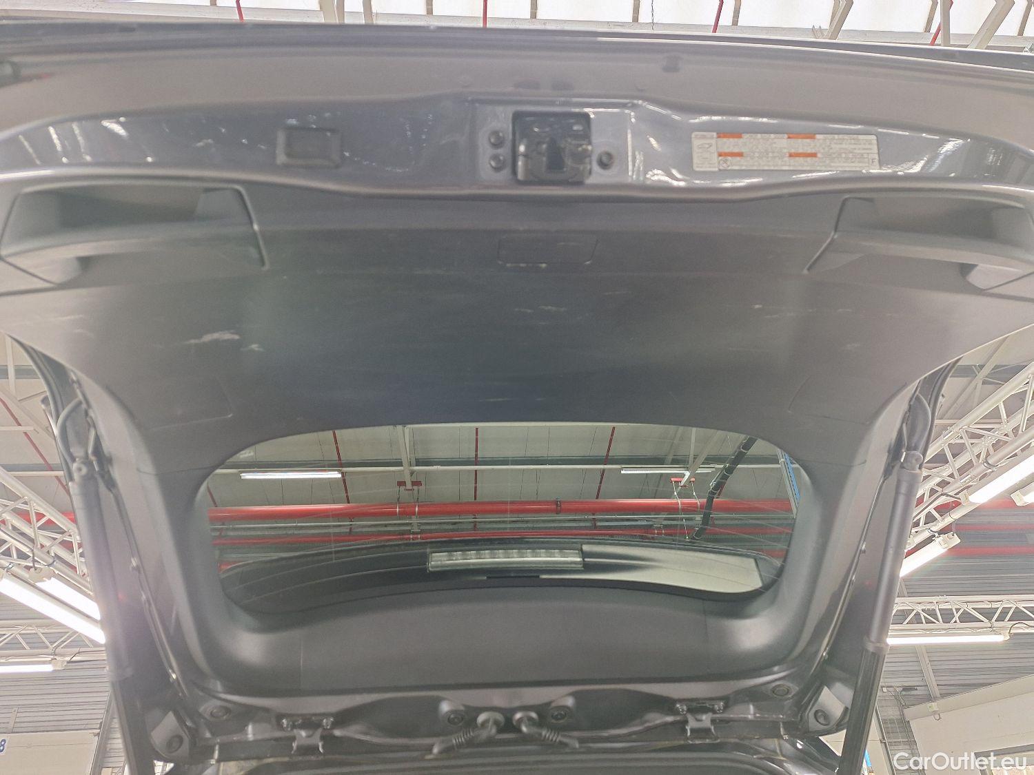  Toyota  RAV4 Toyota,  '18, Toyota  2.5 VVT-i Hybrid Style Plus E-CVT 5d #38