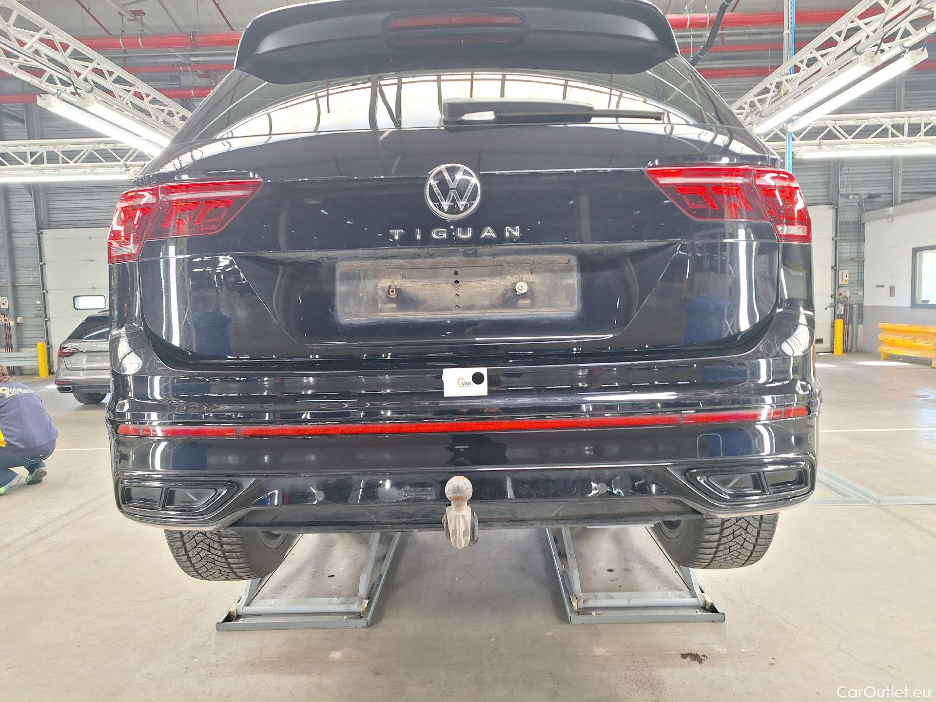  Volkswagen  Tiguan VW,  FL'20, Volkswagen  2.0 TDI 110kW DSG Platinum 5d #28
