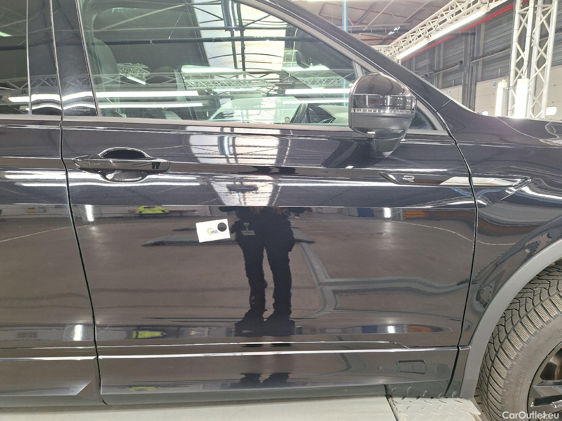  Volkswagen  Tiguan VW,  FL'20, Volkswagen  2.0 TDI 110kW DSG Platinum 5d #39