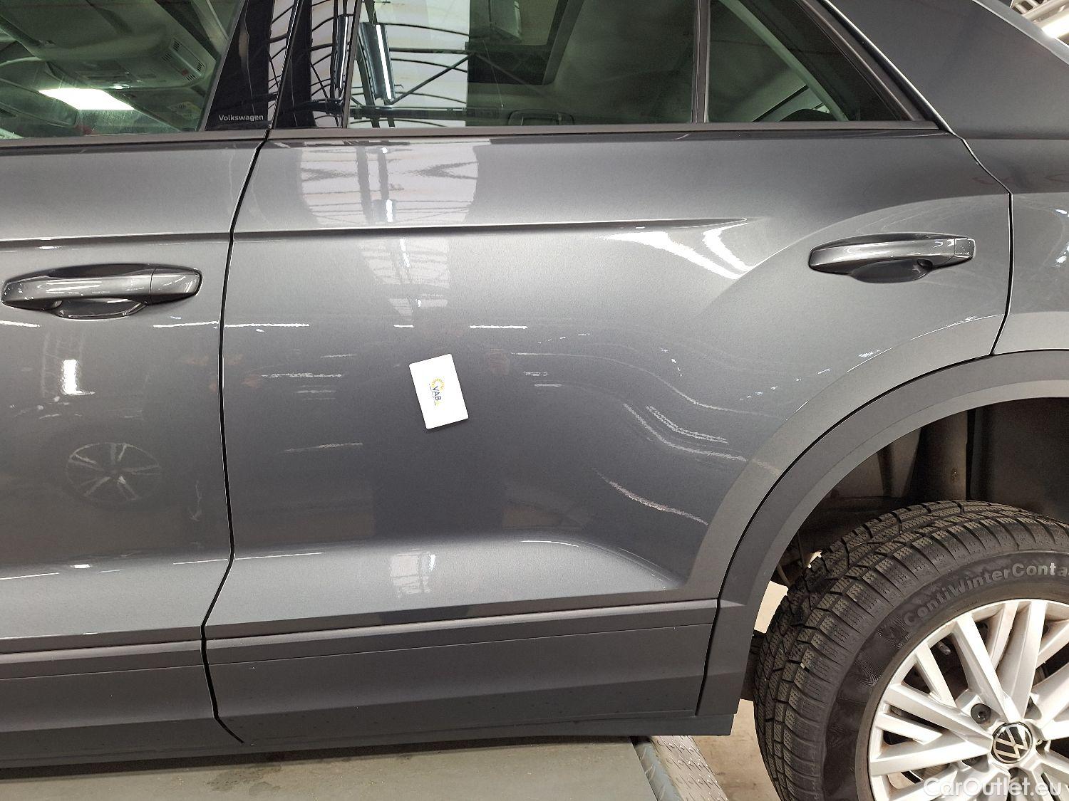  Volkswagen  T-ROC VW,  '17, Volkswagen  1.0 TSI Style 5d #19