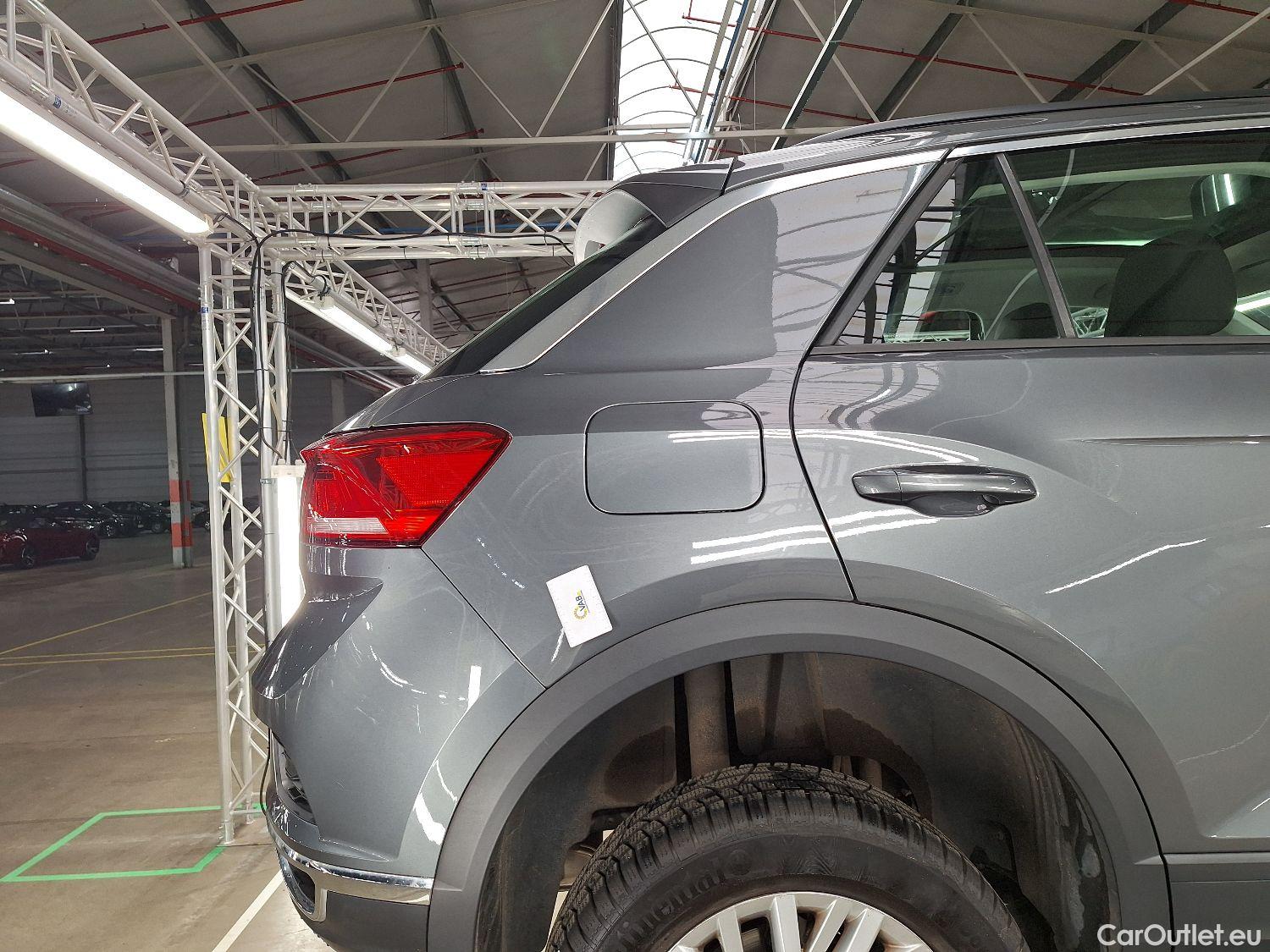  Volkswagen  T-ROC VW,  '17, Volkswagen  1.0 TSI Style 5d #14