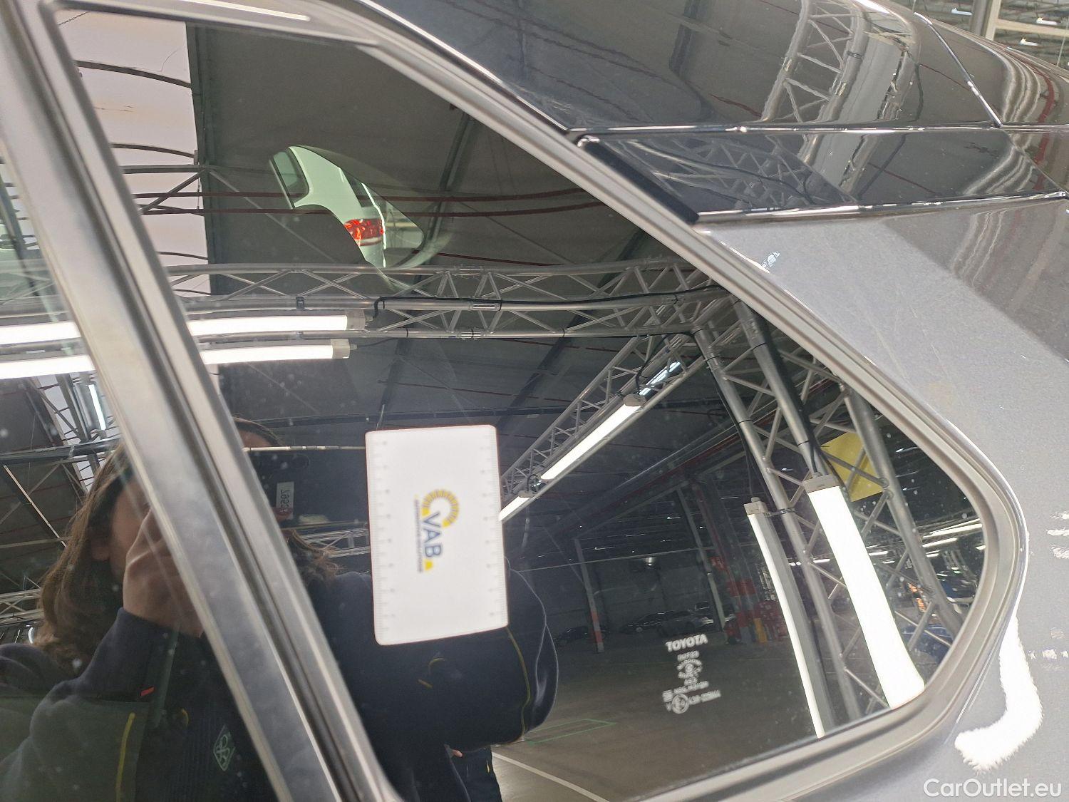  Toyota  RAV4 Toyota,  '18, Toyota  2.5 VVT-i Hybrid Style Plus E-CVT 5d #60