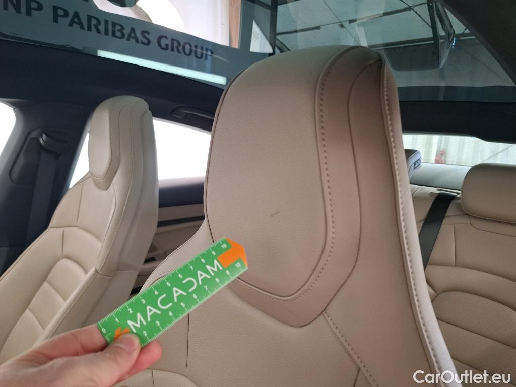  Porsche  Taycan  93kWh BVA #11