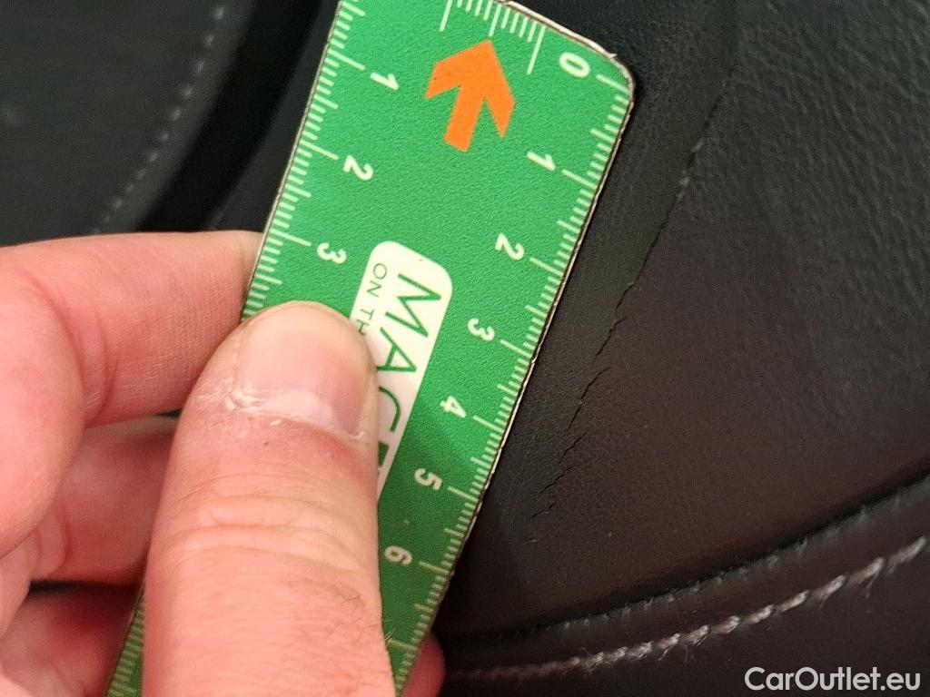  Mercedes  GLC MERCEDES-BENZ  / 2022 / 5P / SUV  300 de AMG Line 4MATIC #6