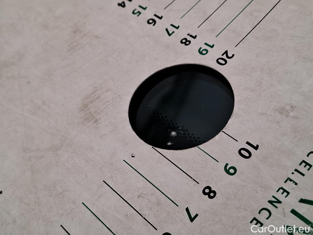  Land Rover  Range Rover LAND ROVER  Velar / 2017 / 5P / SUV 2.0 P400e PHEV BVA R-Dynamic SE #44