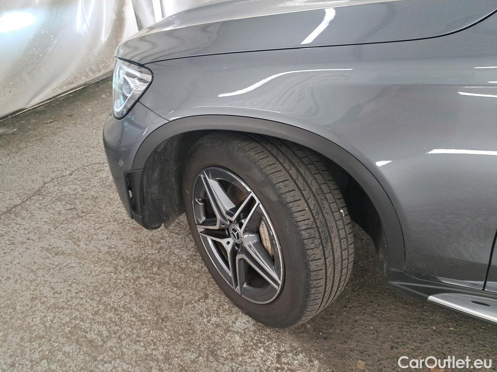  Mercedes  G-Klasee MERCEDES-BENZ GLC Coupe / 2019 / 5P / Coupé GLC 300 de Business Line 4Matic #23