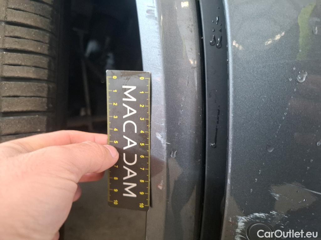  Mercedes  G-Klasee MERCEDES-BENZ GLE / 2020 / 5P / SUV GLE 350 de 4MATIC AMG Line #74